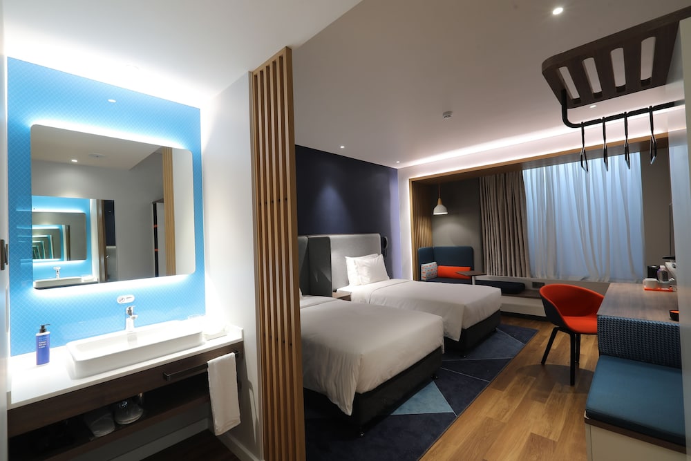 Holiday Inn Express Suzhou Zhouzhuang Ancient Town 28/68
