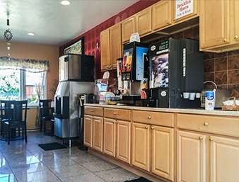 Travelodge By Wyndham Bay Shore Long Island 9/41