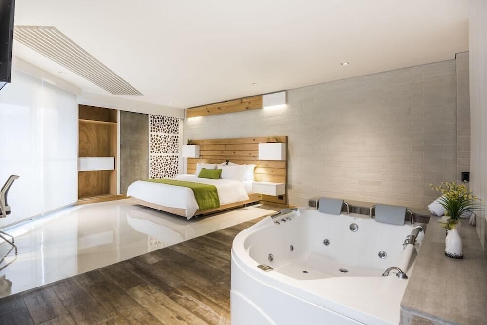 Terra Biohotel 48/50