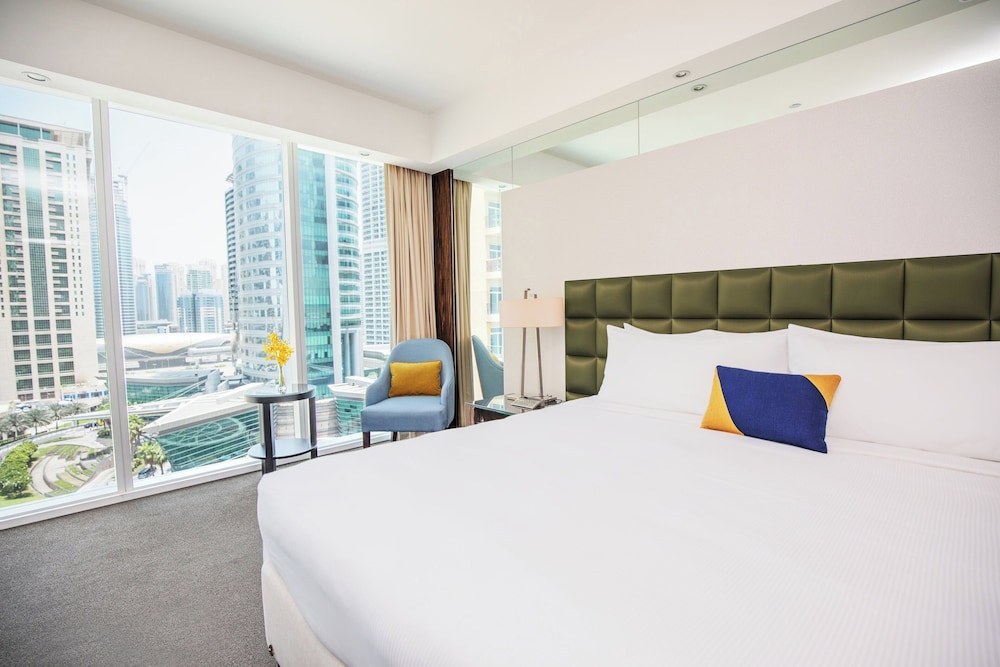 Voco Bonnington Dubai 20/71