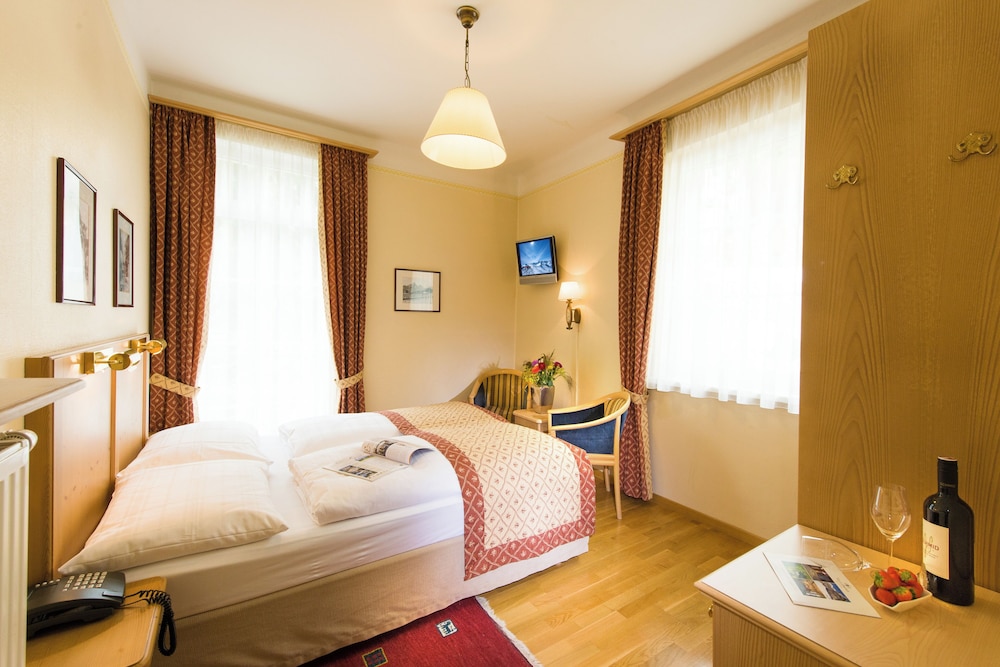 Hotel Gisela 12/34