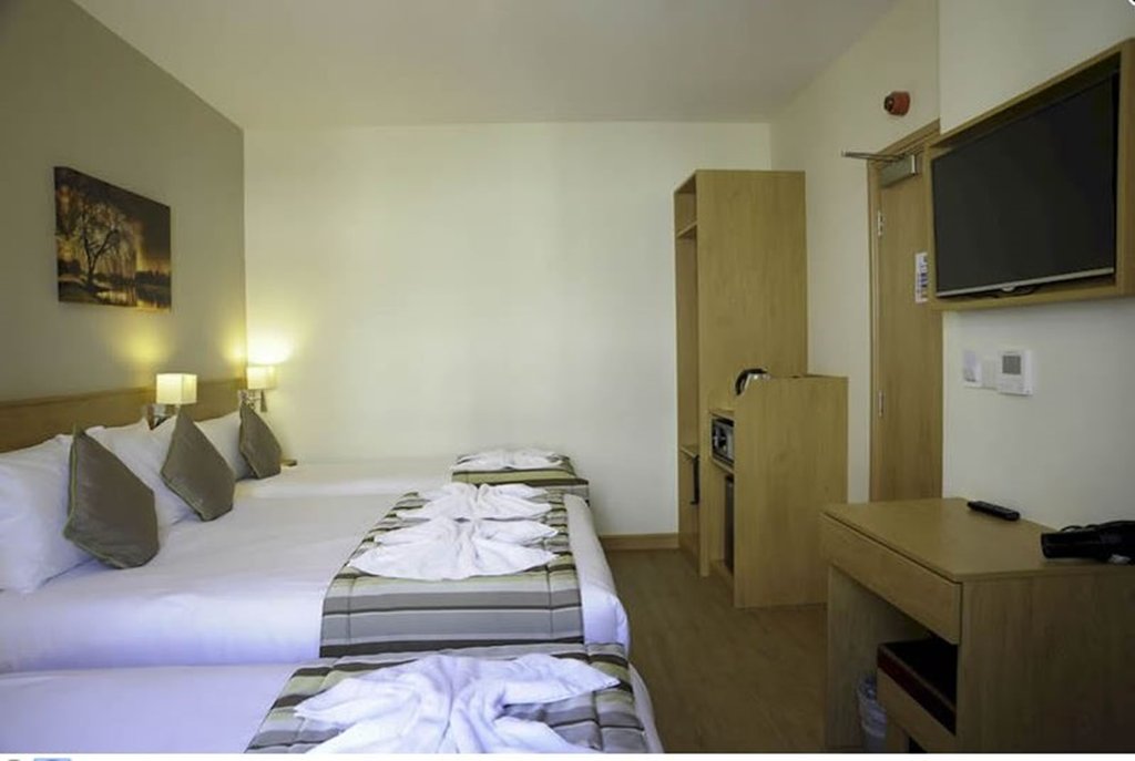 Kings Cross Inn Hotel 16/46