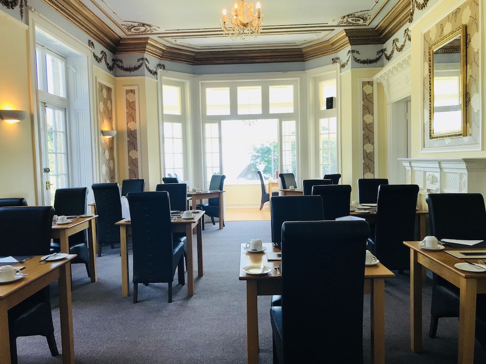 Luccombe Manor Country House Hotel 81/96