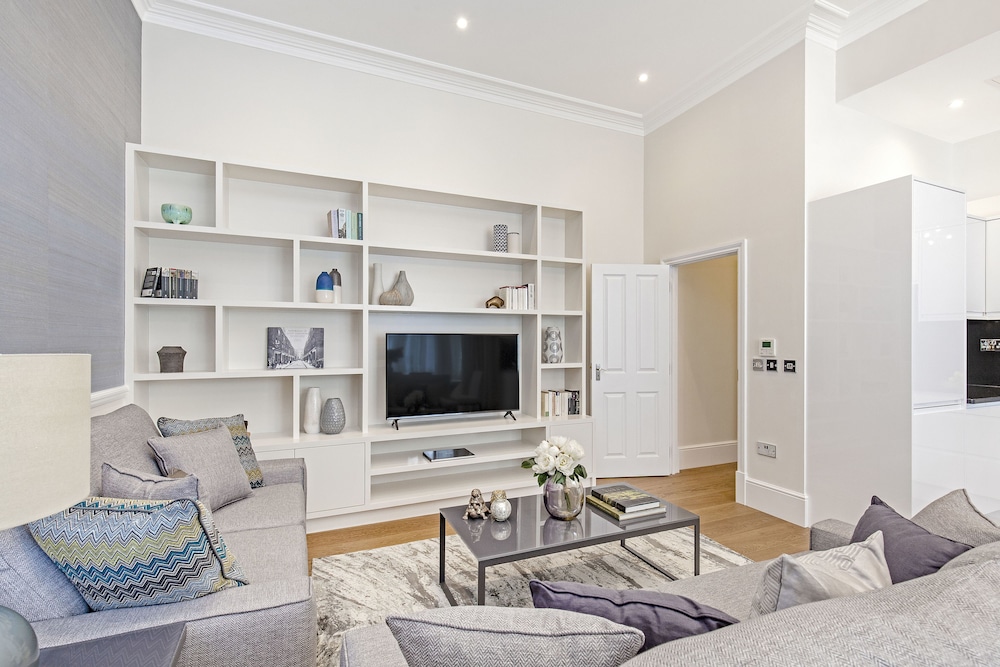 Chesham Court 34/50