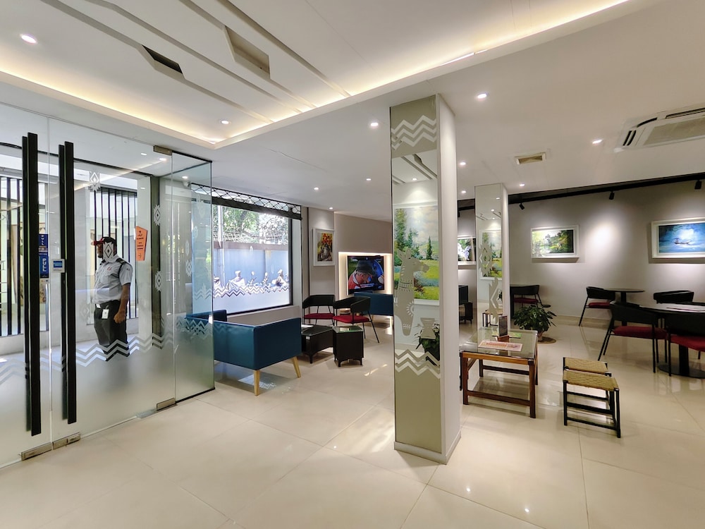 Hotel Nandini 49/70
