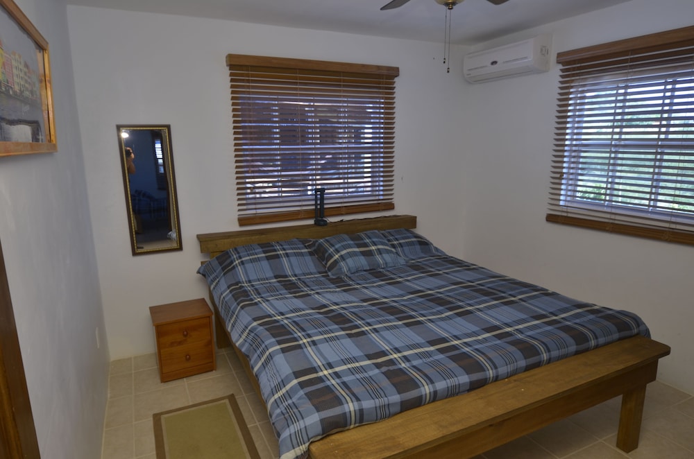 غرفة قياسية بسرير كينج مع أريكة، Nos Krusero Apartments 2/4