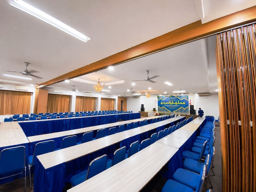 Satya Graha Hotel 58/79