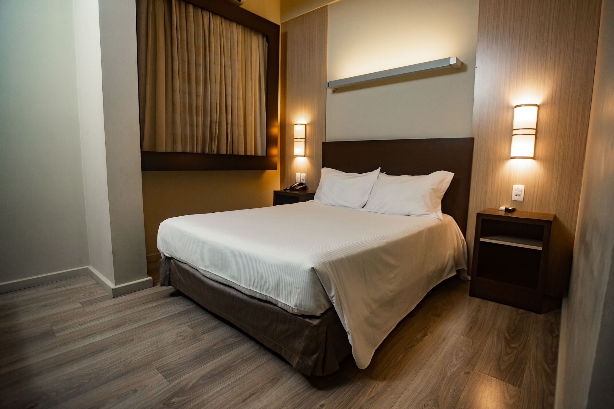 Express, Double Bed