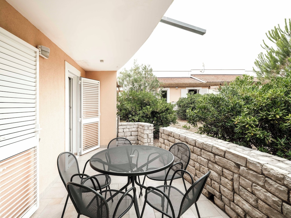ZATON HOLIDAY RESORT 23/50
