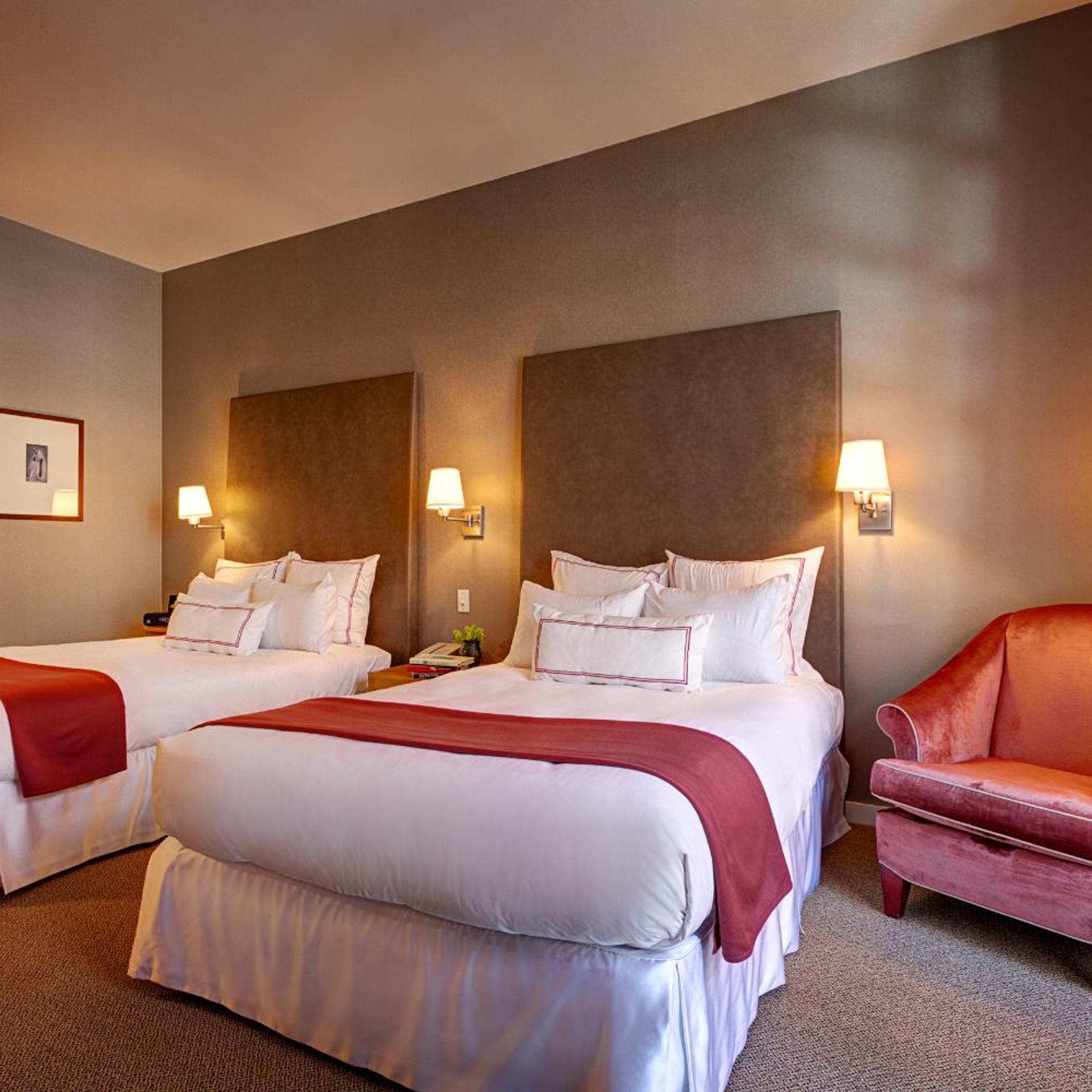غرفة رباعية بشرفة، Hotel Giraffe 4/9