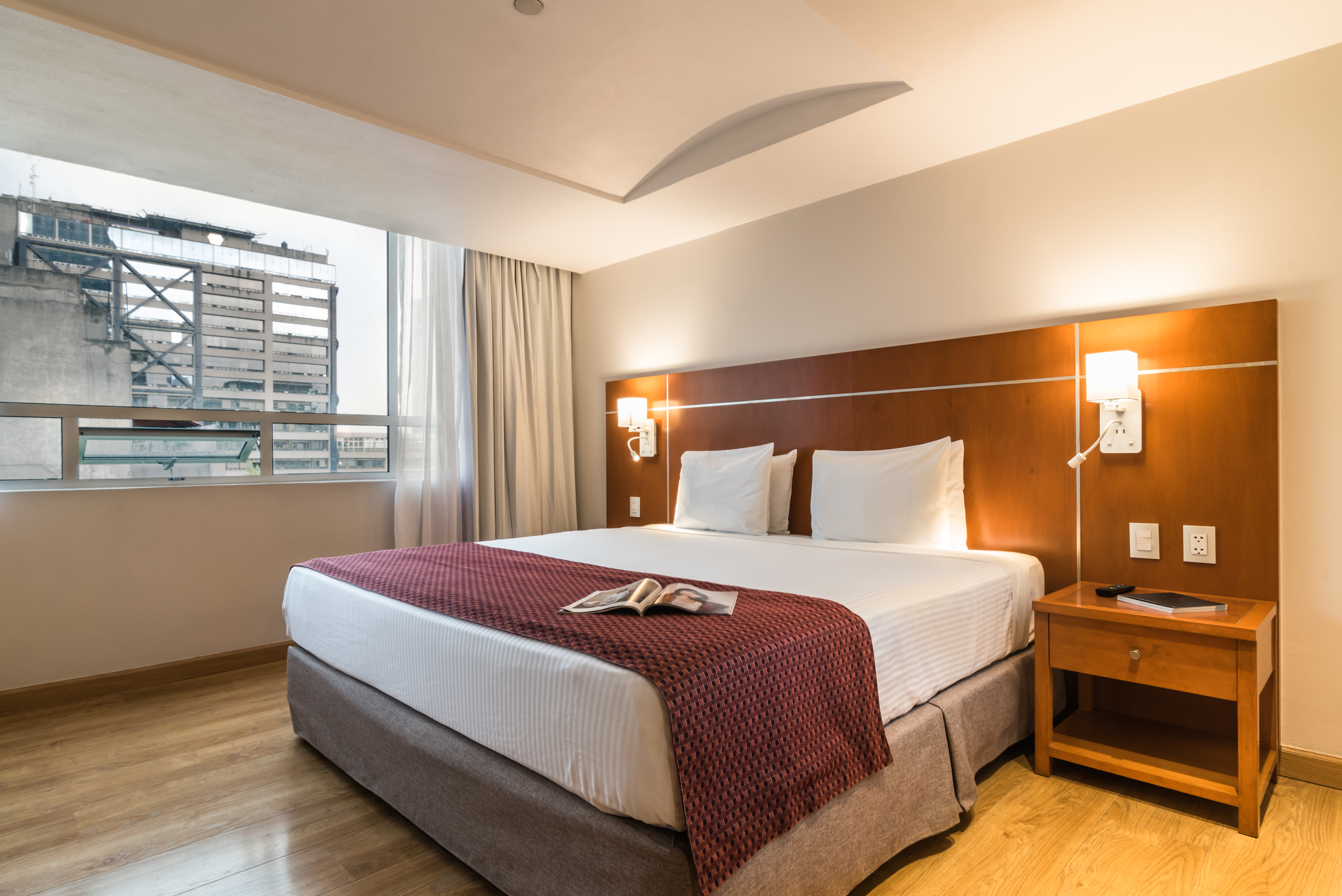 Junior Suite, Single, King Bed