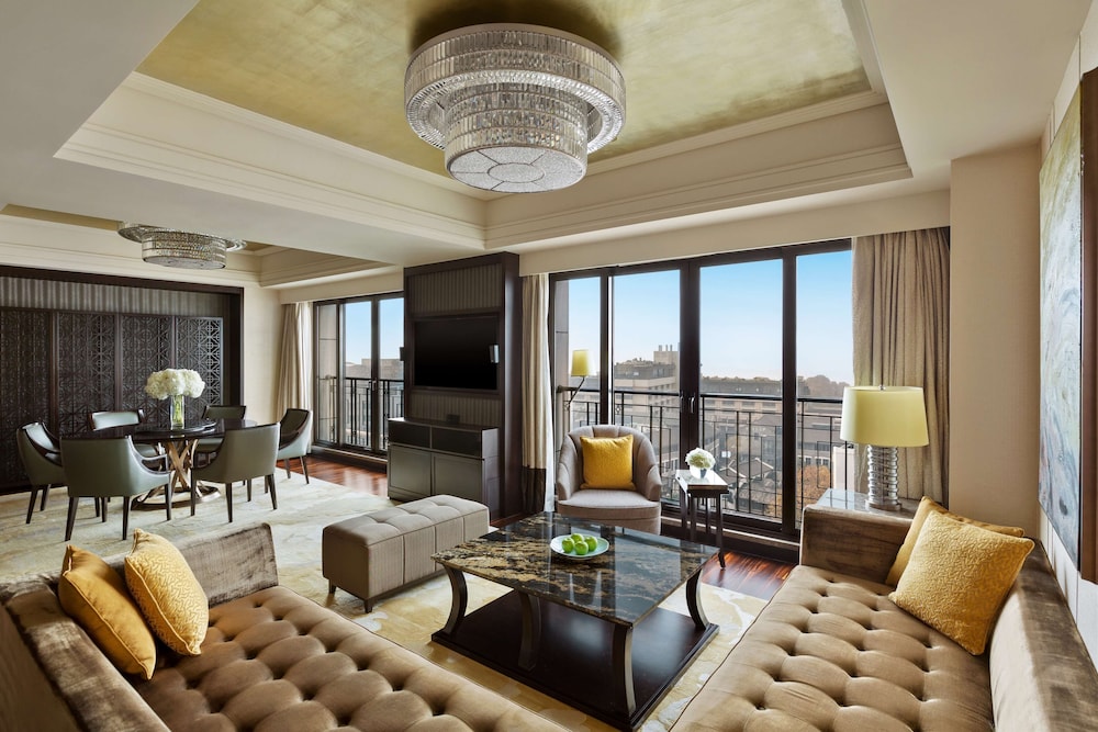 Midtown Shangri-La Hangzhou 24/45