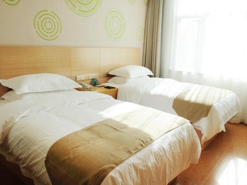 GreenTree Inn Baoding Qingyuan District Jianshe North Road Express Hotel 12/40