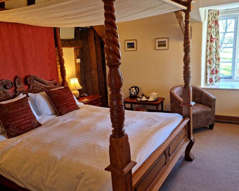 Collaven Manor Hotel 18/78