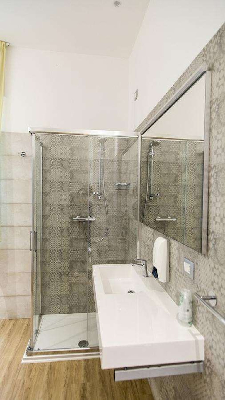 HOTEL PORTA RIVERA 36/39