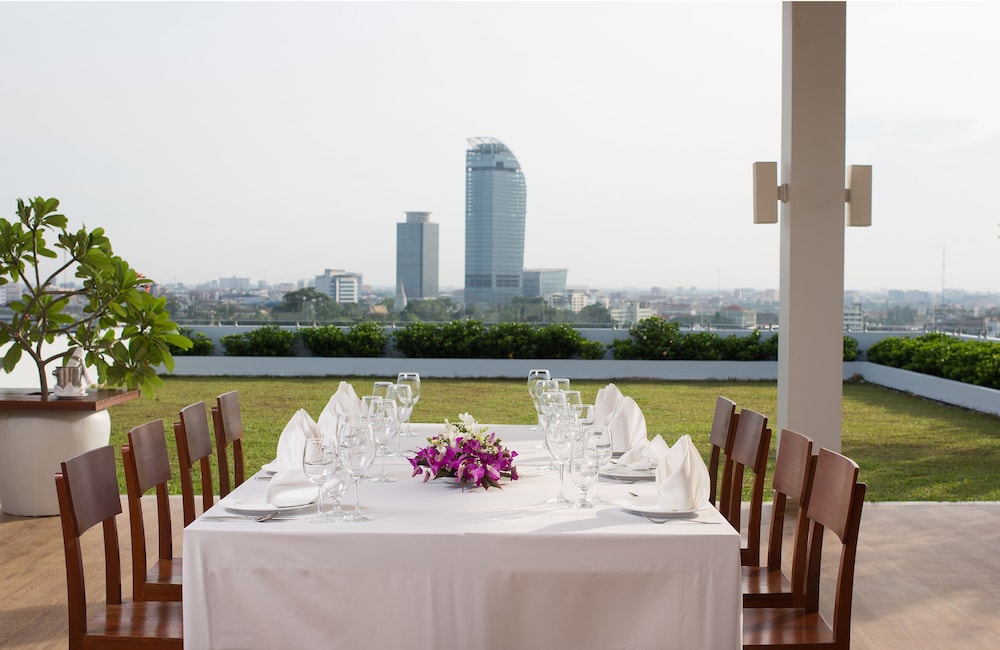 Bellevue Serviced Apartments 24/50