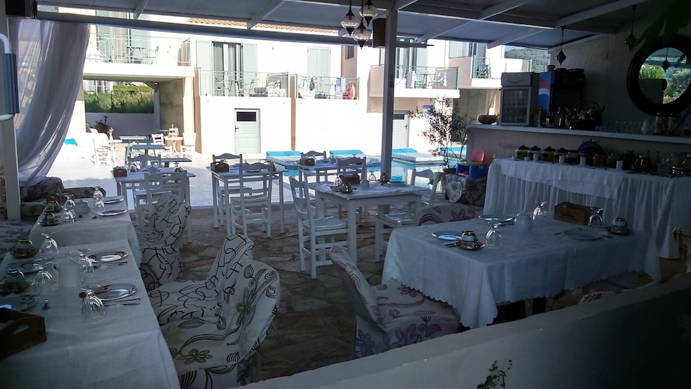 Villa Olga Lounge Hotel 31/41