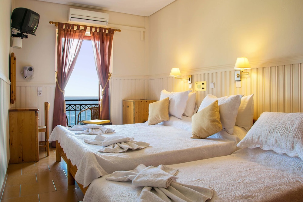 Sunrise Beach Hotel 14/53