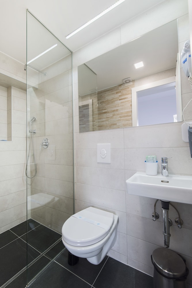 Tia Apartments And Rooms 44/55