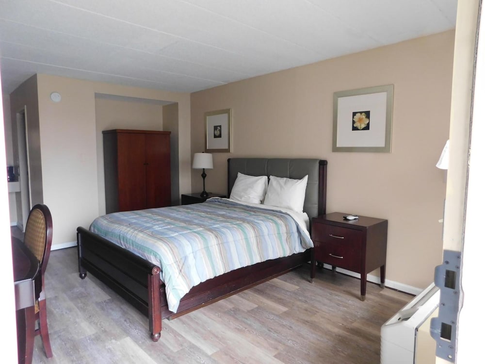 APM Inn & Suites 14/54