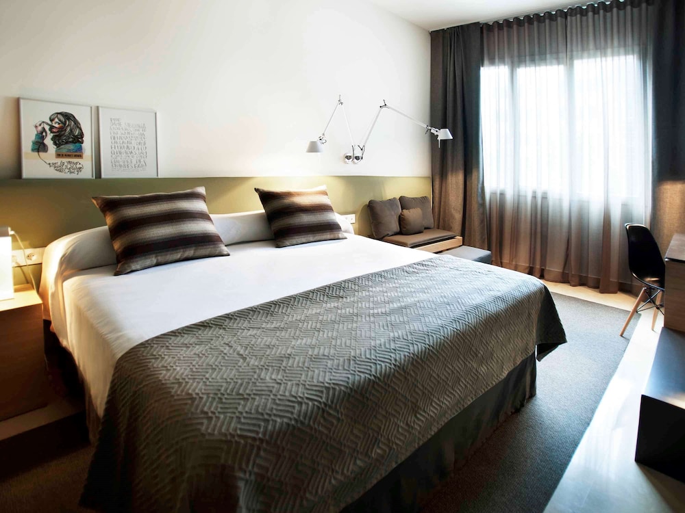 Mercure Barcelona Condor 27/75