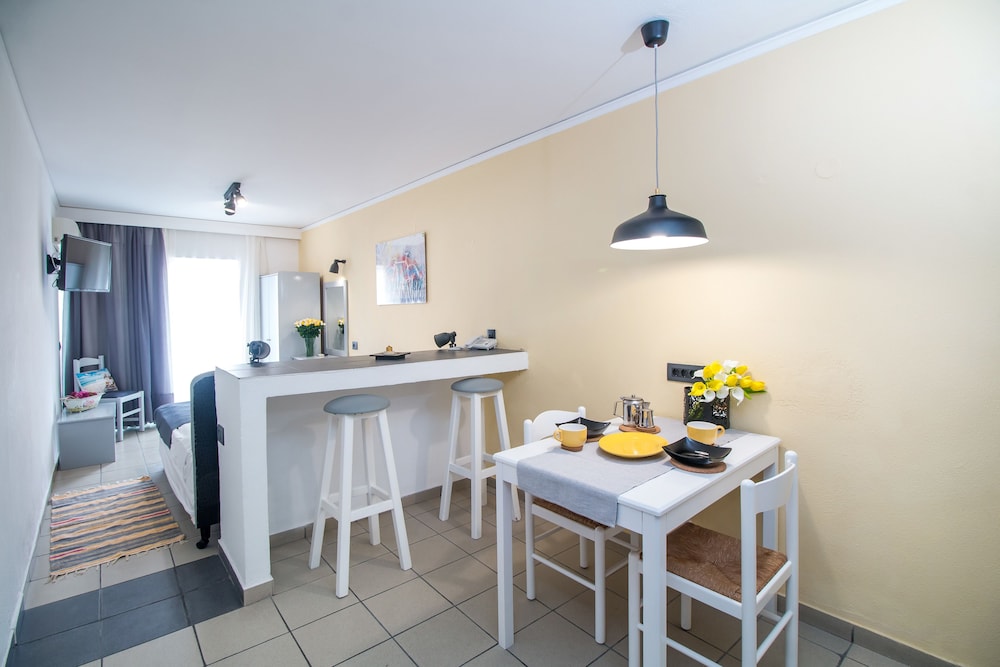 Kahlua Hotel Apartments 32/40
