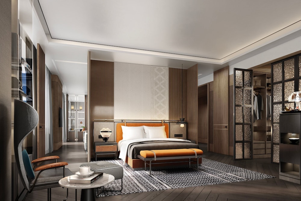 Sheraton Pujiang 5/40