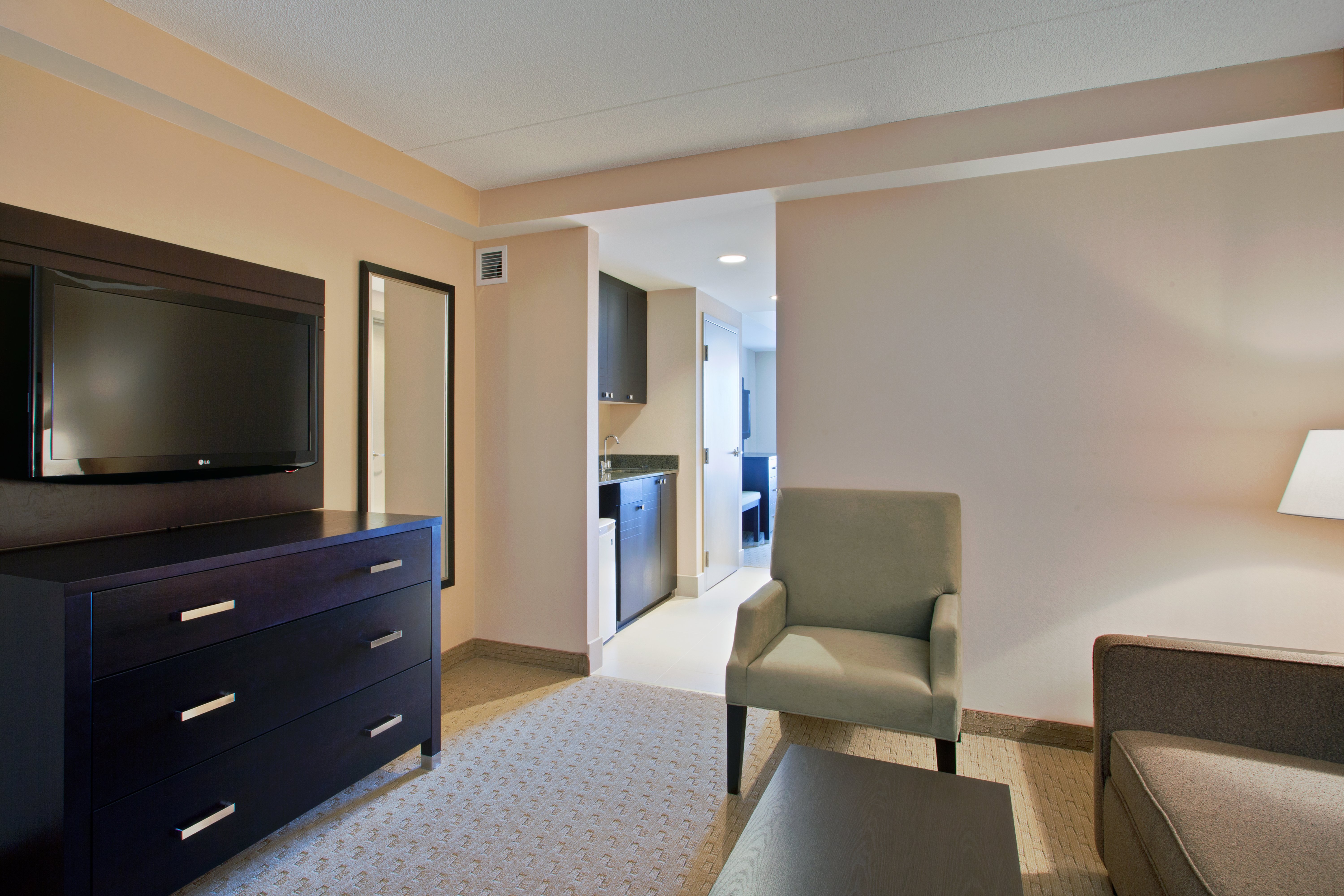 Holiday Inn Express Ottawa West Nepean 19/32