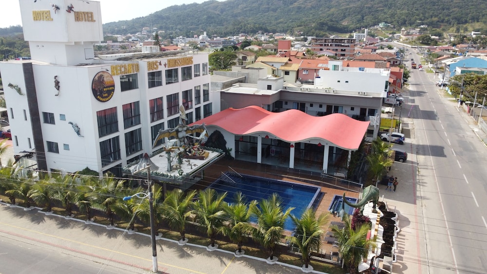 Hotel Recanto dos Dinossauros 2/48