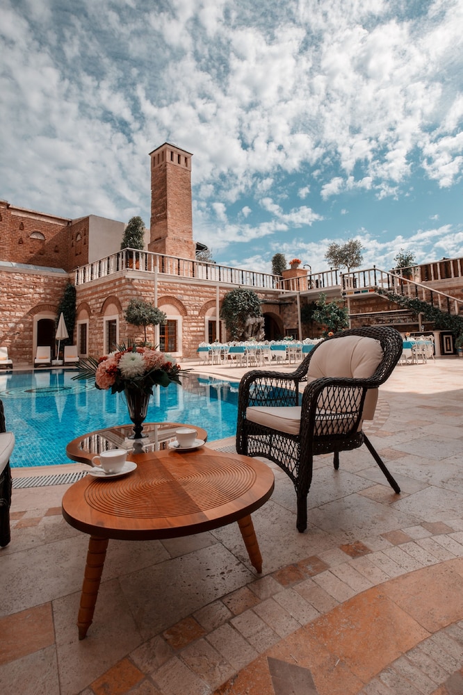 Seven Hills Palace & Spa 58/72
