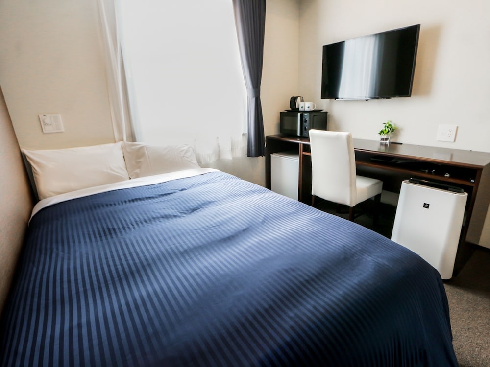 SMALL DOUBLE, PET FRIENDLY
