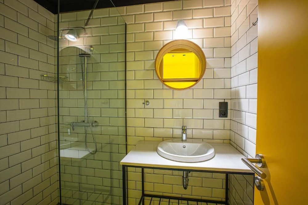 Park Hotel Tsinandali 50/50