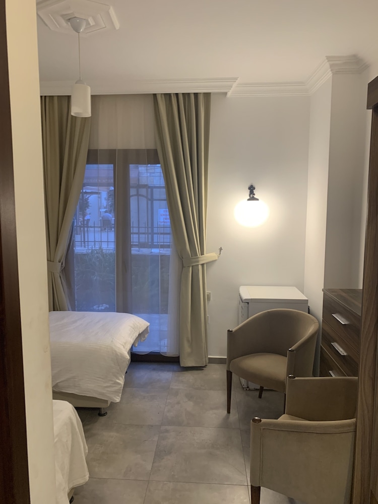 Orya Apart 10/50