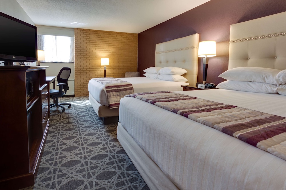 Drury Inn Suites Kansas City Overland Park 4/49