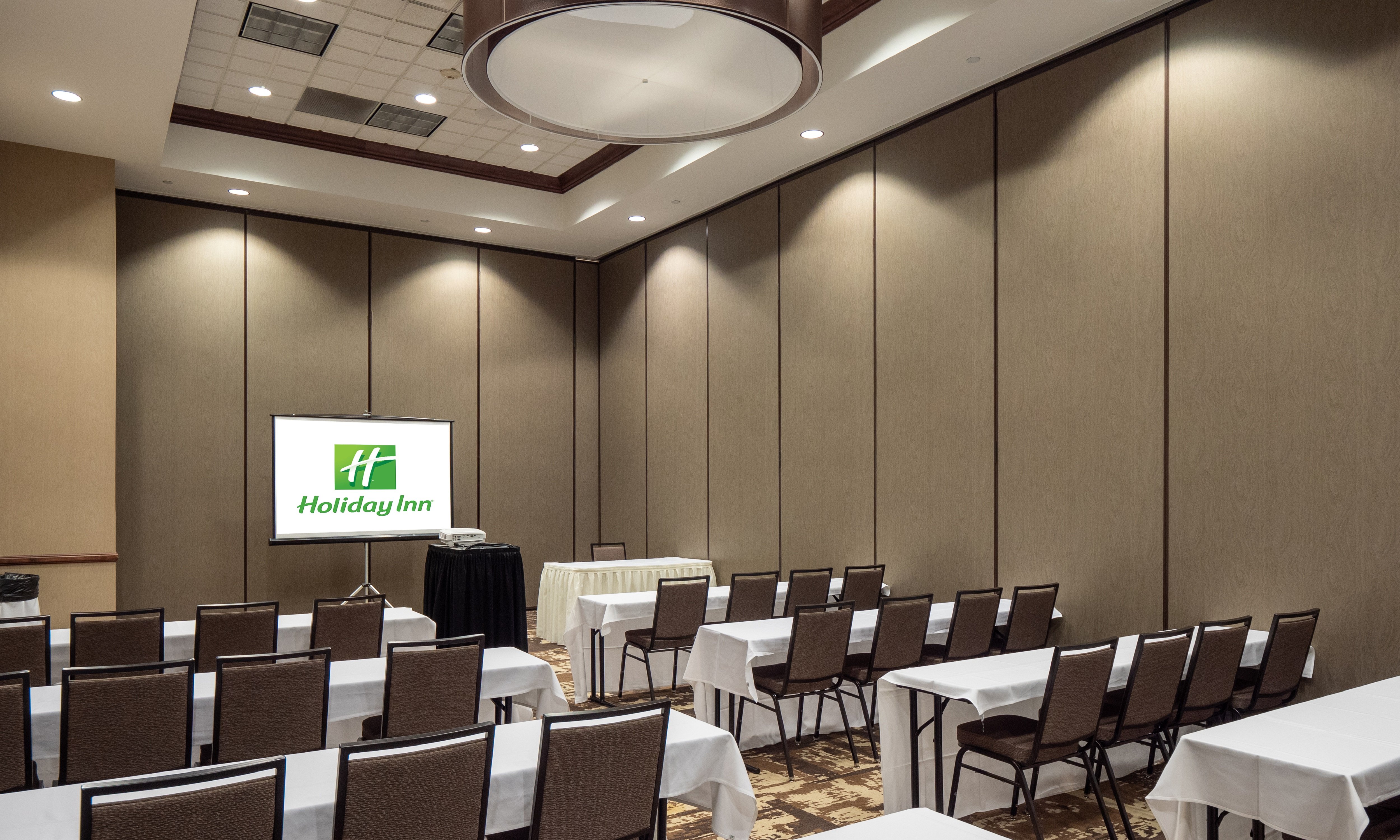 Holiday Inn Conference Ctr Marshfield 50/70