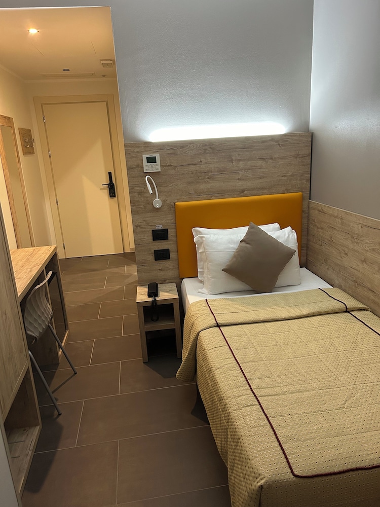 STANDARD, SINGLE, SINGLE BED