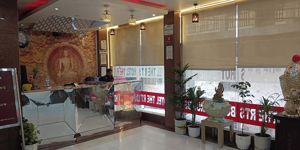 Hotel The RTS, New Delhi 5/50
