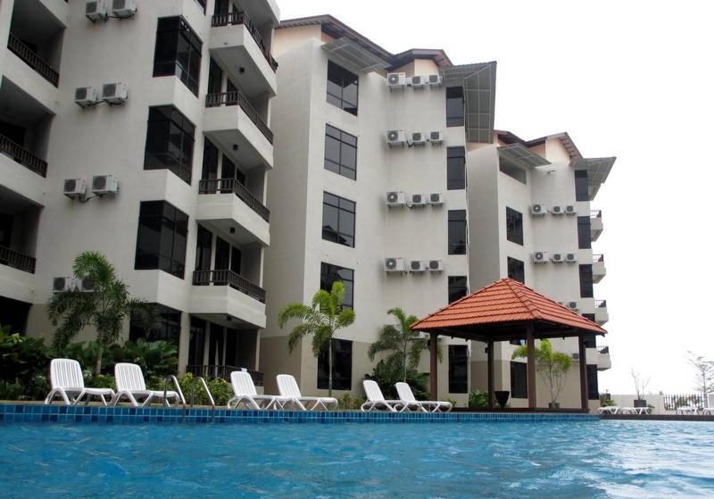 Samsuria Beach Resort & Residence 4/52