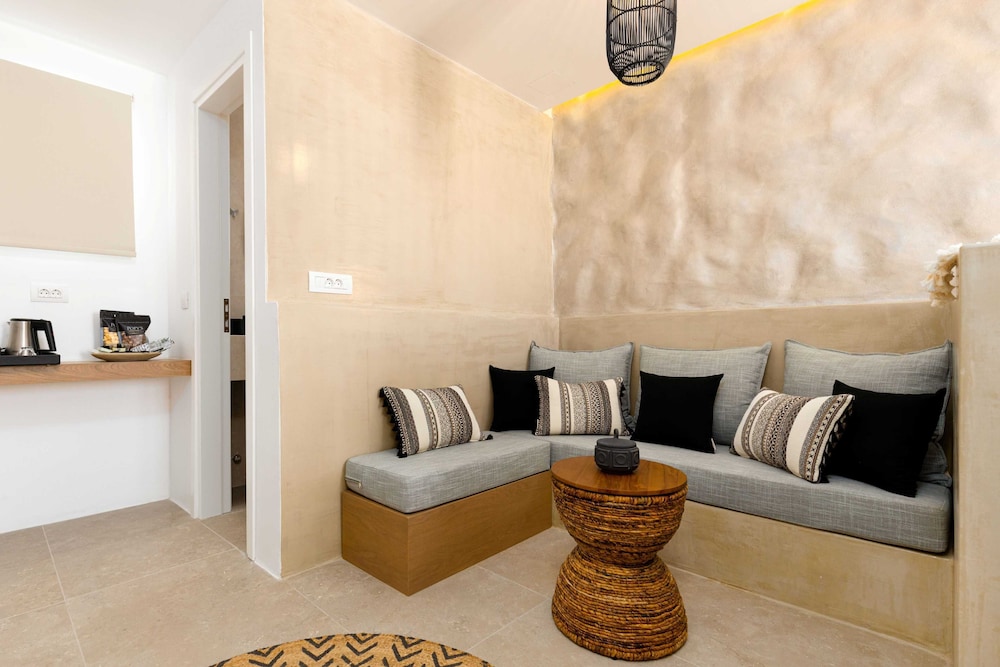 Villa Kelly Rooms and Suites 38/55