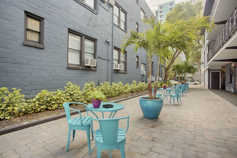 Avalon Hotel Downtown St Petersburg 46/53