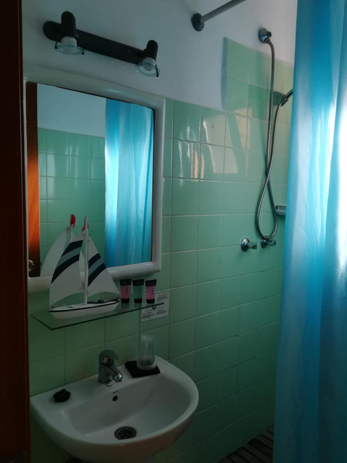 HOSTAL LA FOSCA 66/66