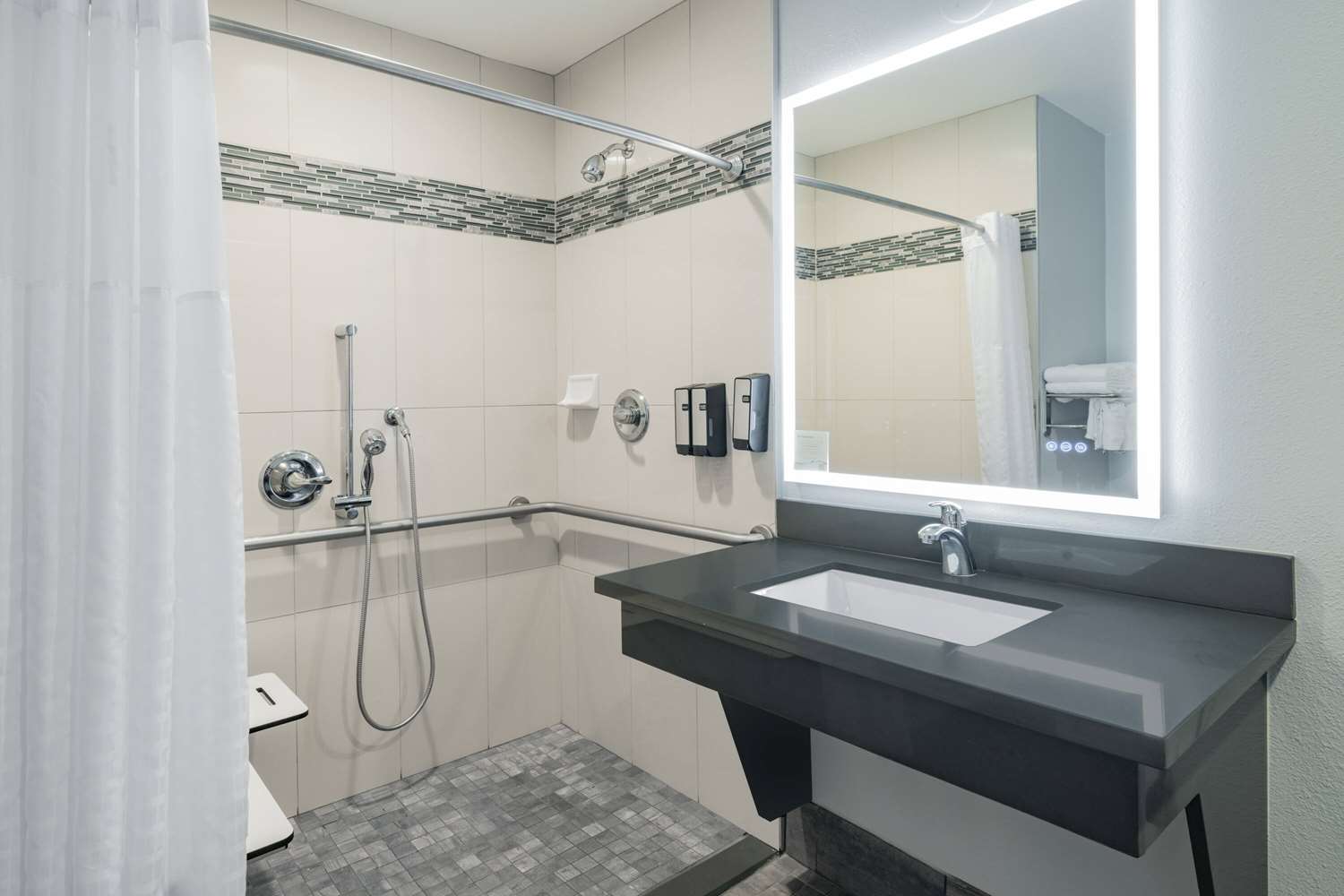 Super 8 By Wyndham Monterey/Carmel 48/48