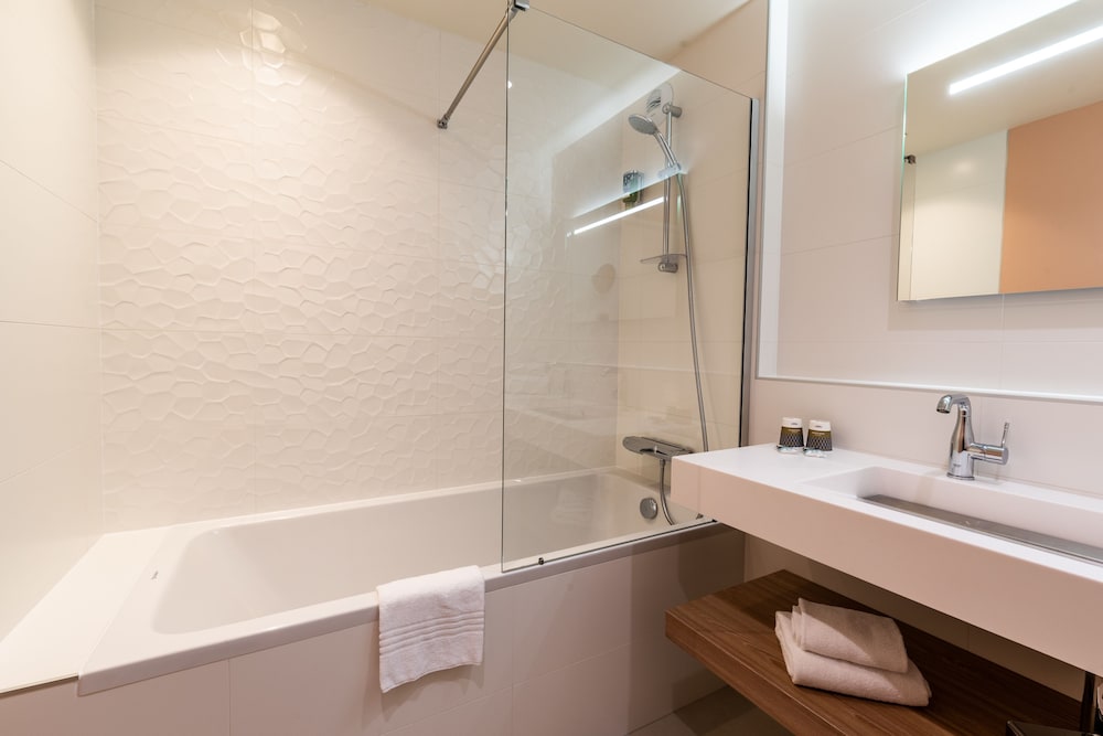 Mercure Marseille Centre Prado Velodrome 72/73