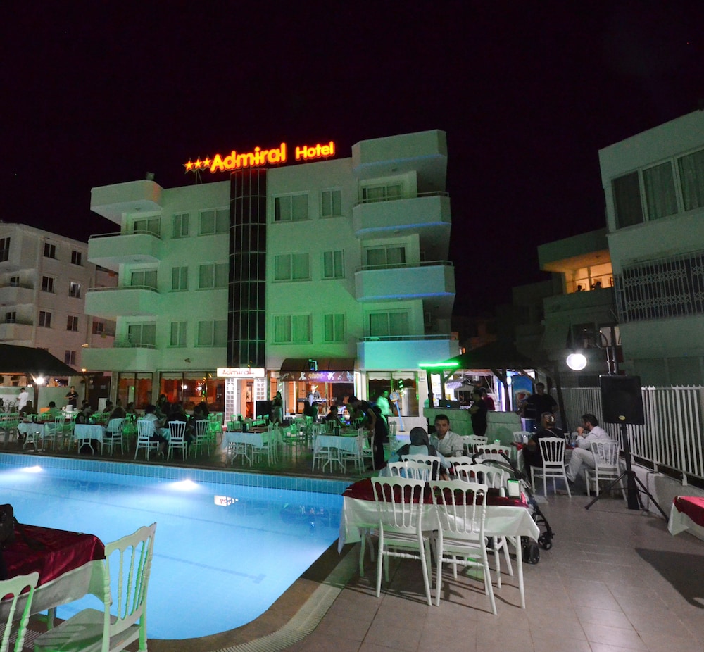 Admiral Hotel 2/48