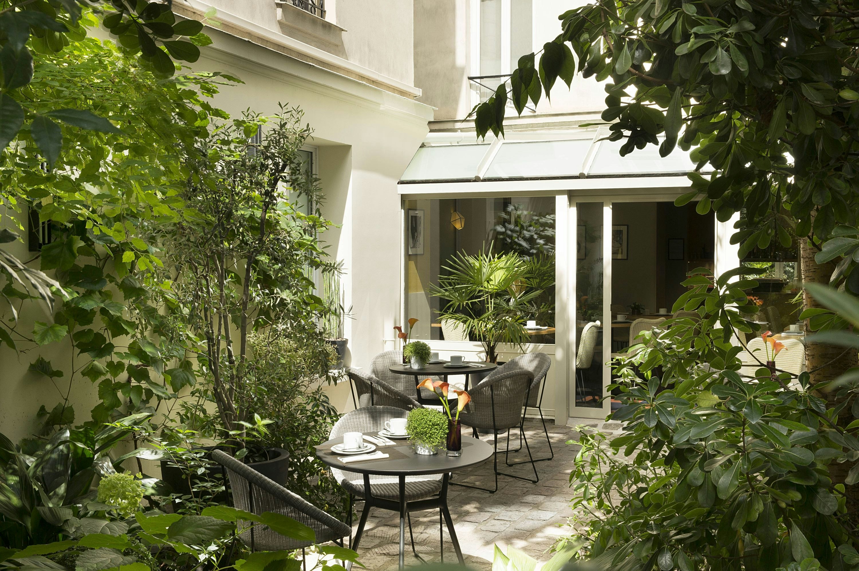 Hotel A La Villa Des Artistes 67/72