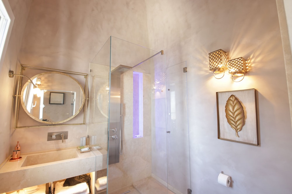 Al Console Luxury Suite 9/55
