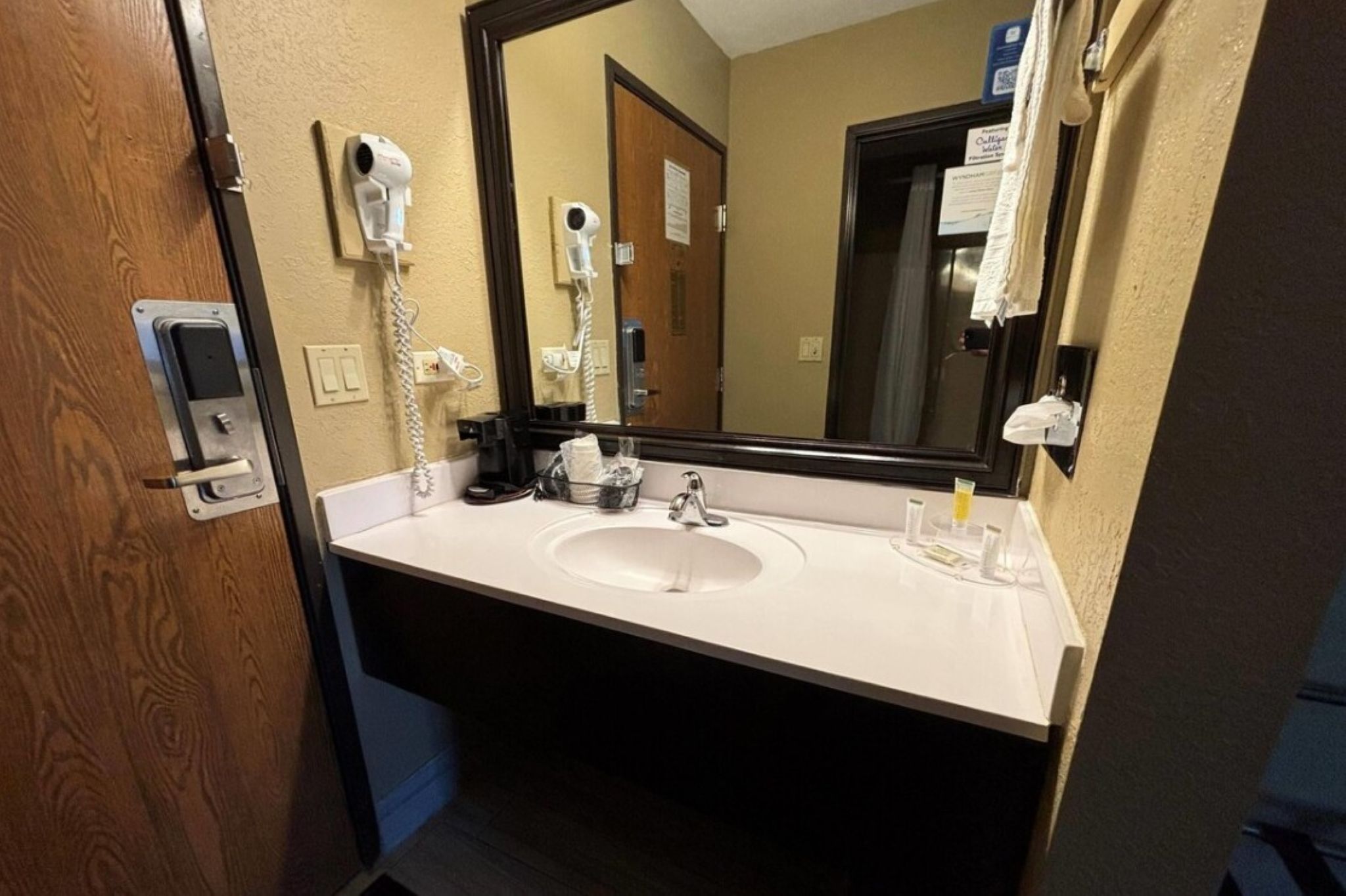 غرفة بسريرين كوين، Super 8 by Wyndham McLean/Bloomington SW 4/4