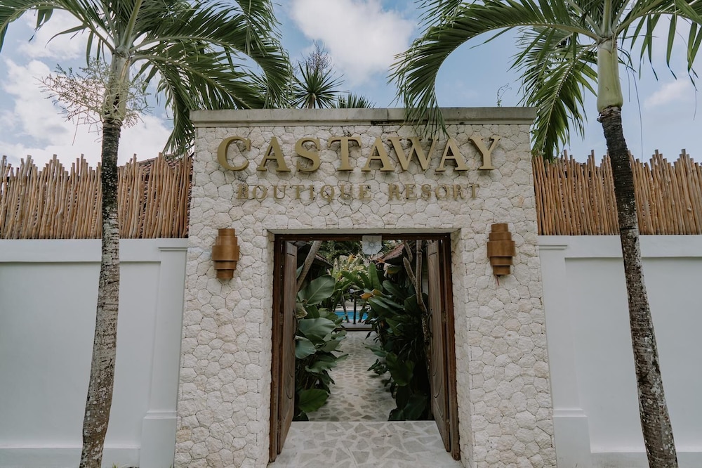 Castaway Resort 2/48
