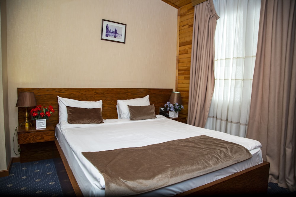 Du Port Hotel 22/81
