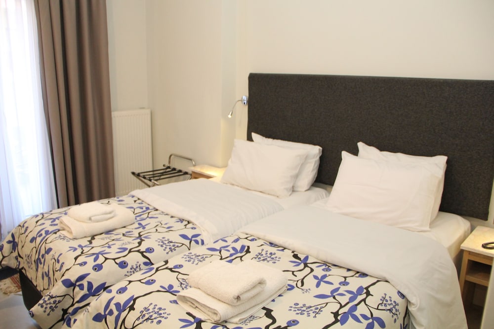 ALEXIOU HOTEL 16/42